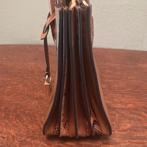 Michael Kors Mercer Small Satchel/Crossbody - Picture 9 of 15